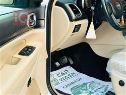 جیپ گراند شیرۆکی